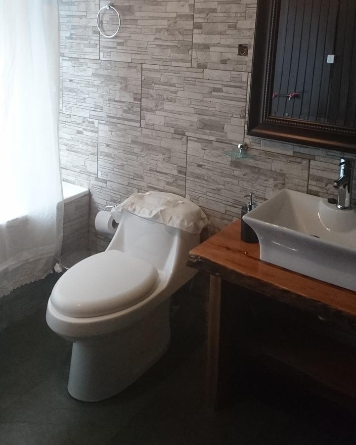 Hostal Plaza Chiloe Castro Exterior photo