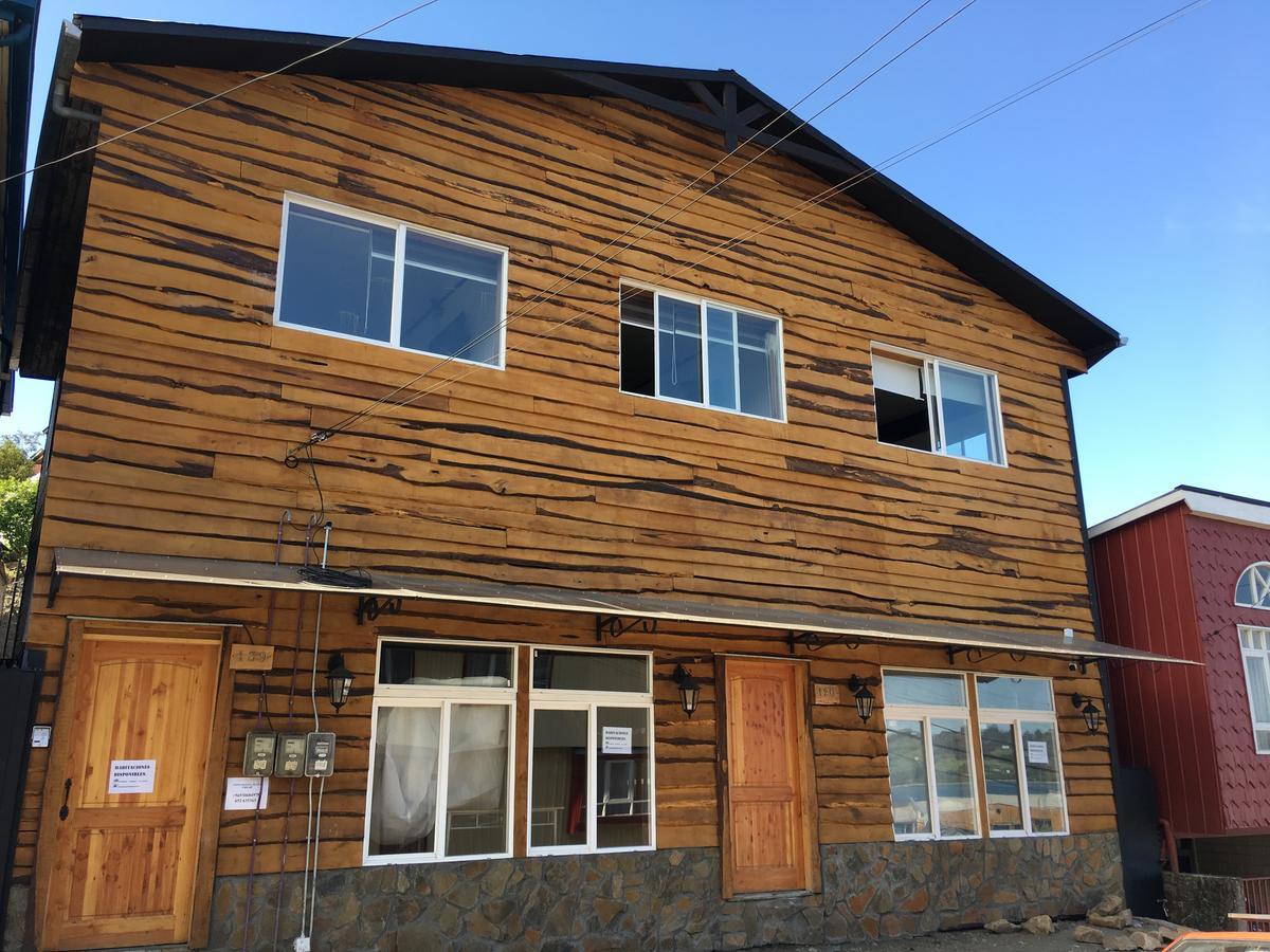 Hostal Plaza Chiloe Castro Exterior photo